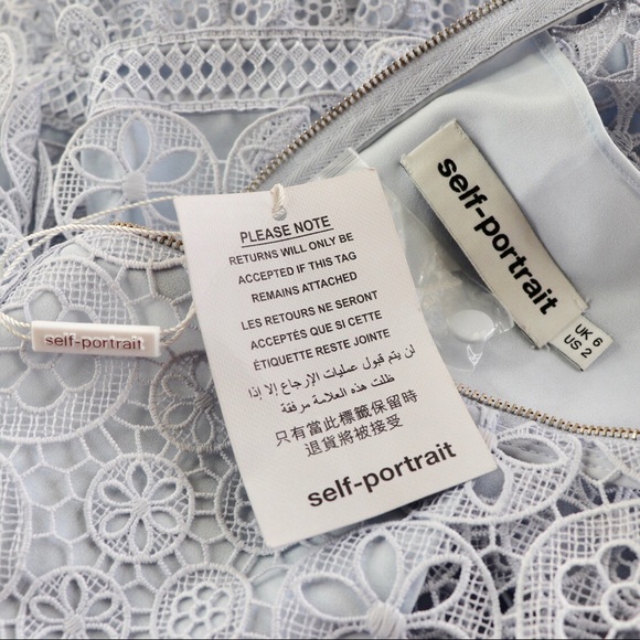 Self Portrait 2018 Tierred Scalloped Lace Dress - Picture 8 of 8